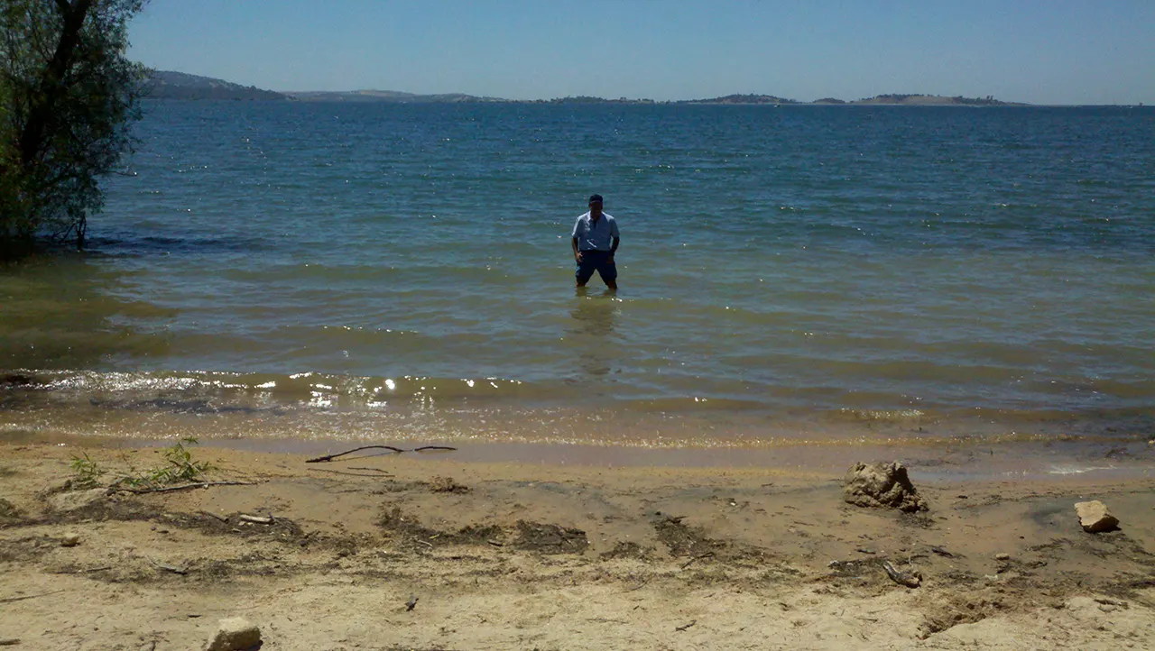 Rob Tillitz in Folsom Lake at Oak Point.